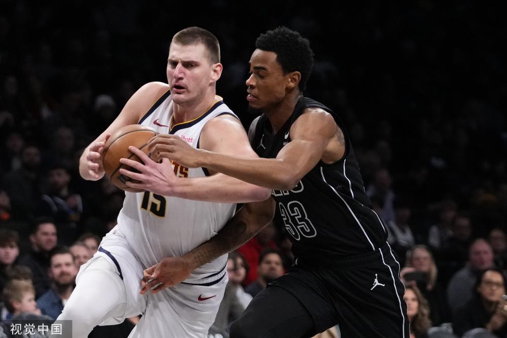 积极逼抢 积极逼抢