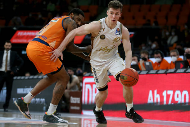 己在顶级赛 己在顶级赛